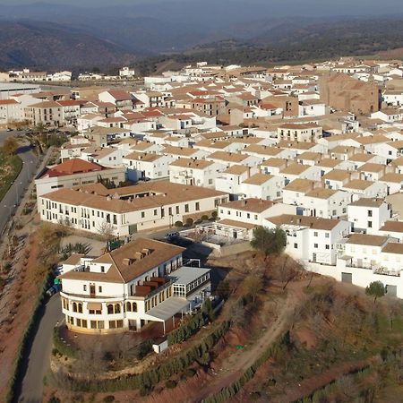 Hotel Restaurante Banos Banos De La Encina Bagian luar foto