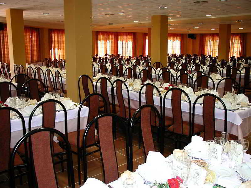 Hotel Restaurante Banos Banos De La Encina Bagian luar foto